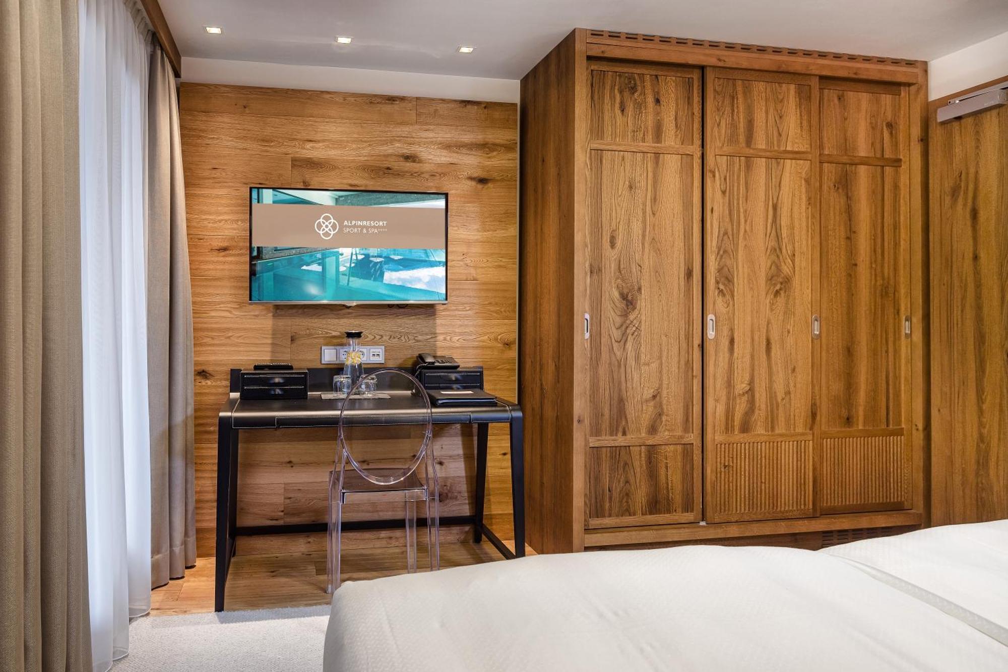 Deluxe Single Room
